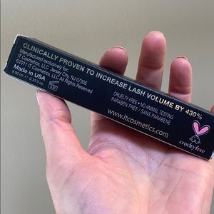 iT Cosmetics Hello Lashes Mascara